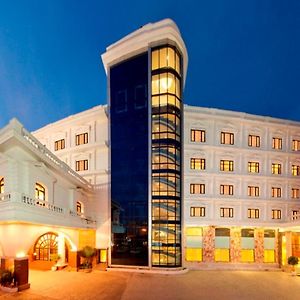 Anandha Inn Convention Centre And Suites